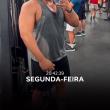 
Molhado, quente e duro…
E ...