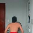 
Posso rebolar assim no seu...