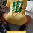 
A minha homenagem por ele,...